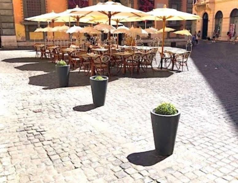 appartamento in vendita a Roma in zona Trevi-Colonna