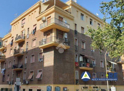 appartamento in vendita a Roma in zona Gianicolense