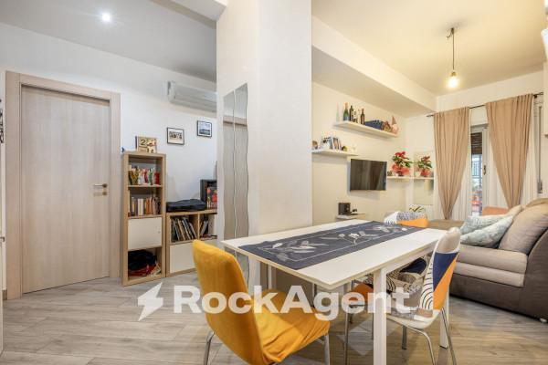 appartamento in vendita a Roma in zona Ostiense