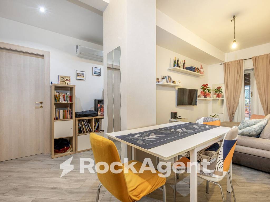 appartamento in vendita a Roma in zona Ostiense