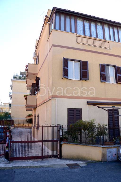 appartamento in vendita a Roma in zona Torrevecchia