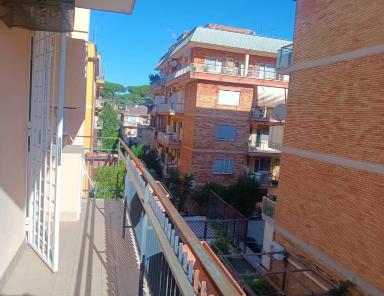 appartamento in vendita a Roma in zona Tor di Quinto