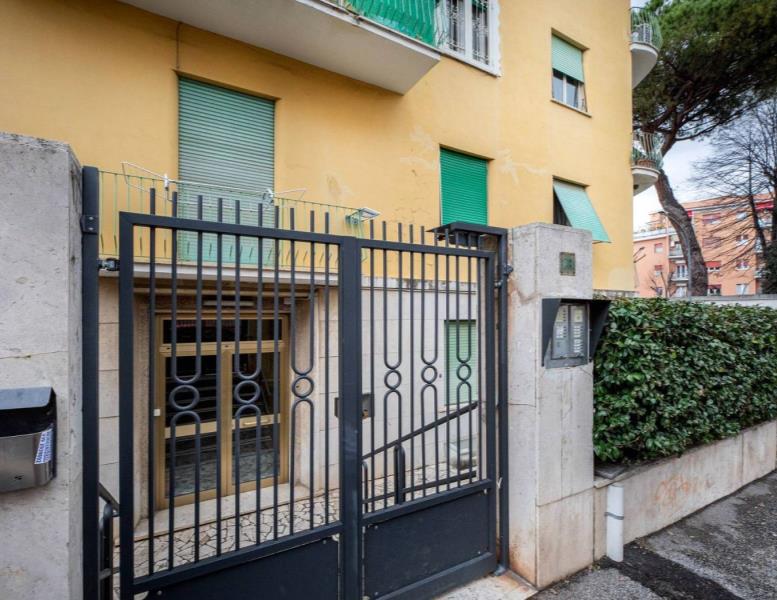 appartamento in vendita a Roma in zona Gianicolense
