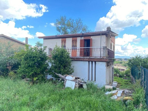 casa indipendente in vendita a Roma in zona Romanina