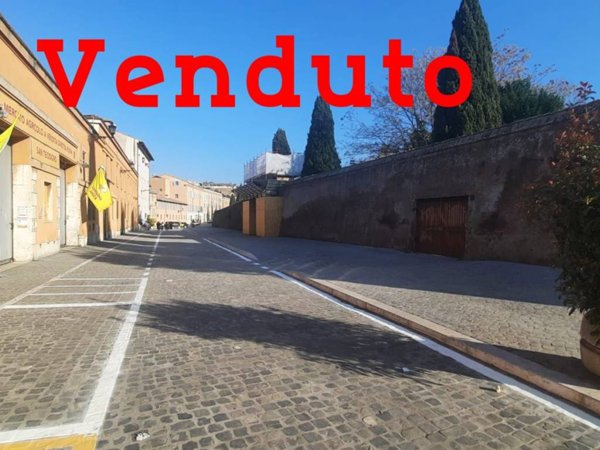 appartamento in vendita a Roma in zona San Saba - Ripa