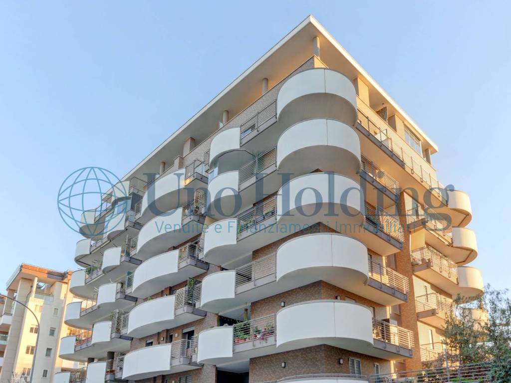 appartamento in vendita a Roma in zona Ardeatino