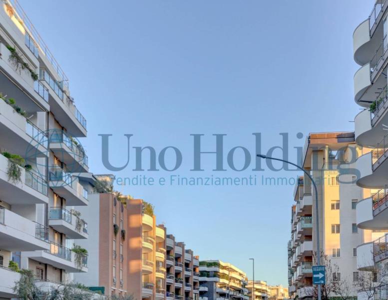 appartamento in vendita a Roma in zona EUR