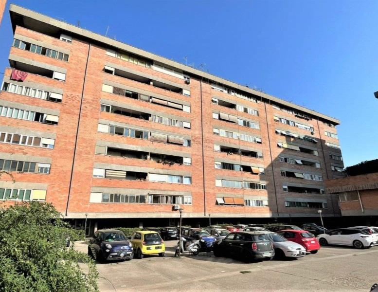 appartamento in vendita a Roma in zona Spinaceto