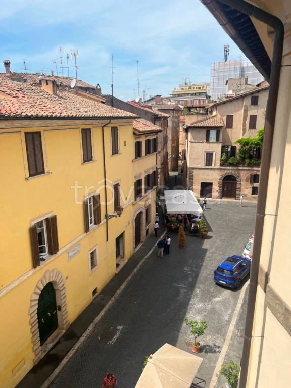 appartamento in vendita a Roma in zona Pigna - Sant'Angelo
