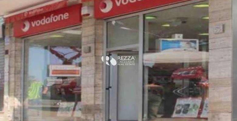 negozio in vendita a Roma in zona Monte Sacro/Talenti