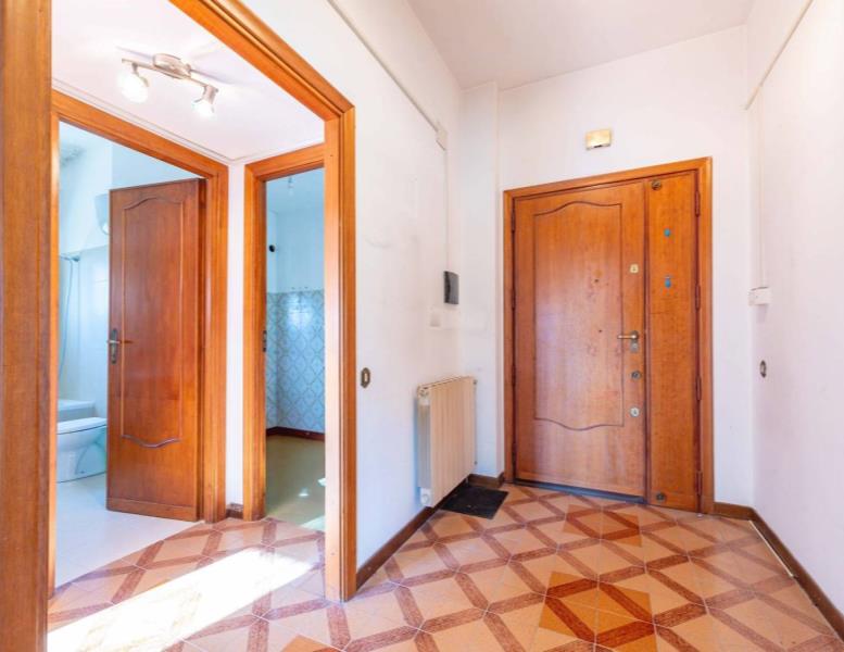 appartamento in vendita a Roma in zona Torre Angela