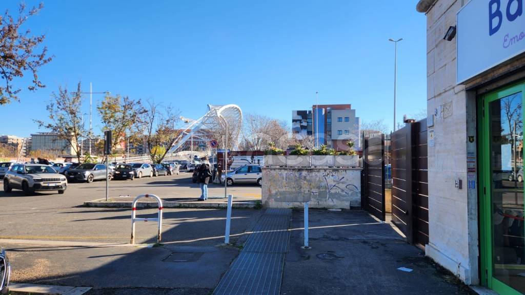 appartamento in vendita a Roma in zona Ostiense
