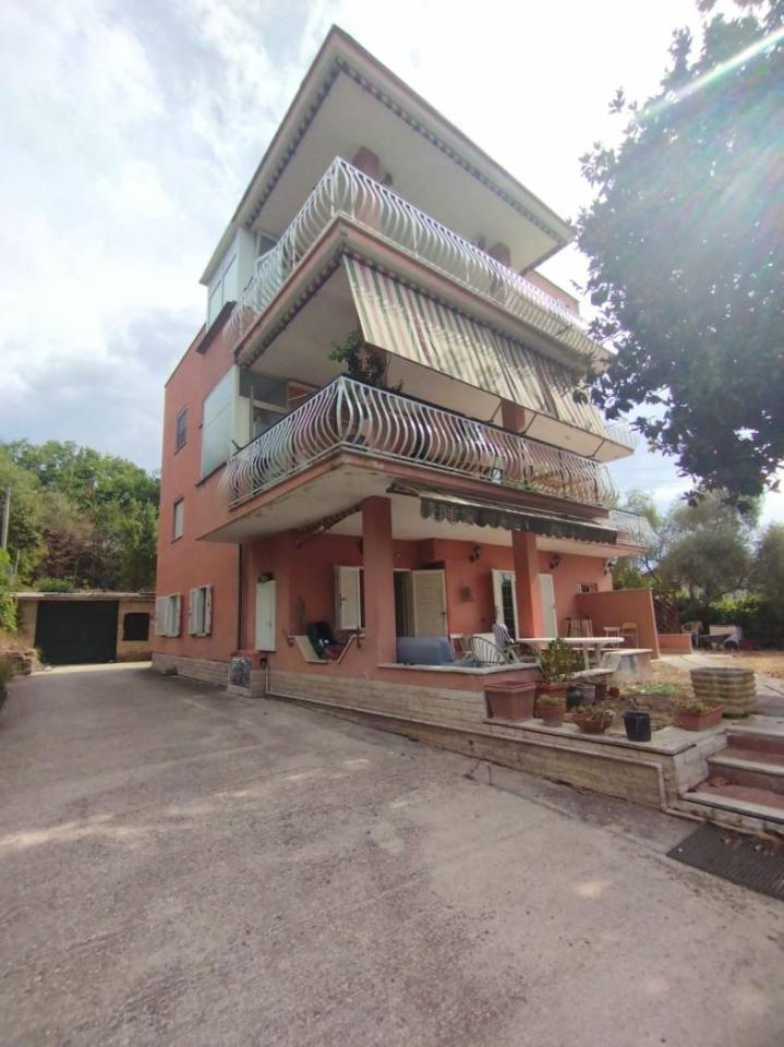 appartamento in vendita a Roma in zona Olgiata