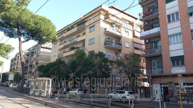 appartamento in vendita a Roma in zona Prenestino-Centocelle