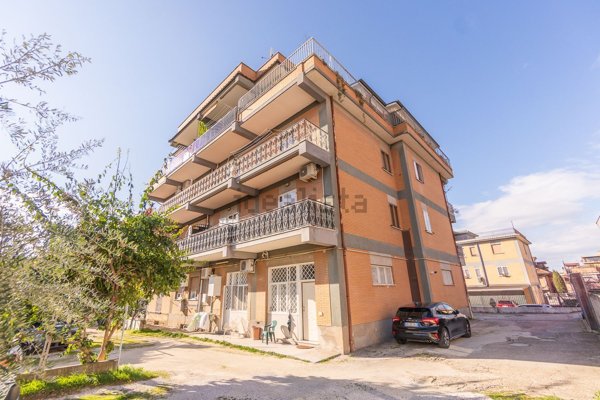 appartamento in vendita a Roma in zona Borghesiana