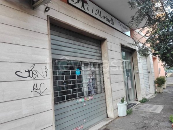 negozio in vendita a Roma in zona Portuense