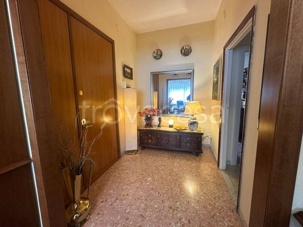 appartamento in vendita a Roma in zona Giuliano Dalmata