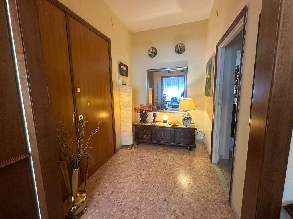 appartamento in vendita a Roma in zona Giuliano Dalmata