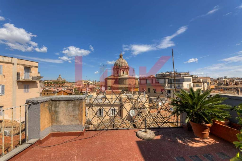 appartamento in vendita a Roma in zona Campo Marzio