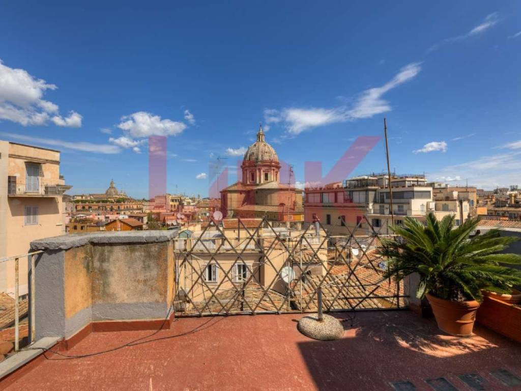 appartamento in vendita a Roma in zona Campo Marzio