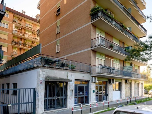appartamento in vendita a Roma in zona Prenestino-Labicano
