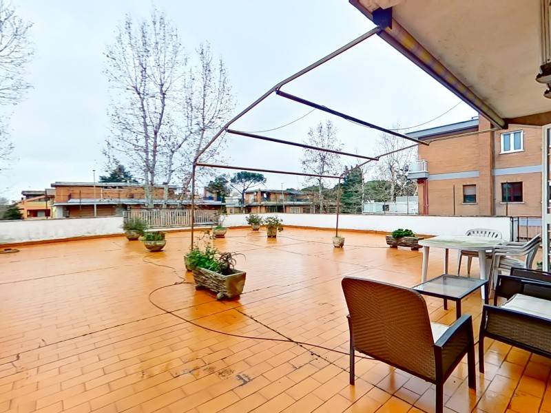appartamento in vendita a Roma in zona Acilia
