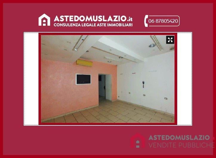 appartamento in vendita a Roma in zona Trevi-Colonna