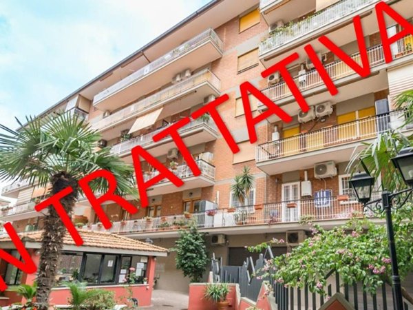 appartamento in vendita a Roma in zona Appio Claudio