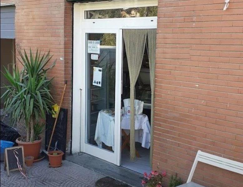 negozio in vendita a Roma in zona Prima Porta