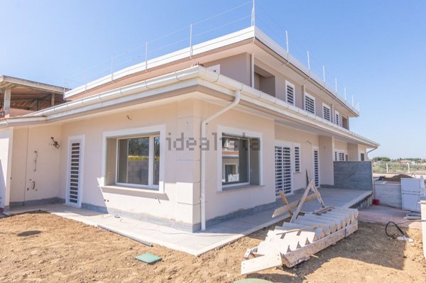 casa indipendente in vendita a Roma in zona Borghesiana