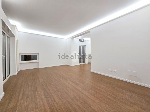 appartamento in vendita a Roma in zona Tor di Quinto
