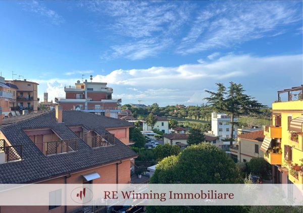 appartamento in vendita a Roma in zona Colle del Sole
