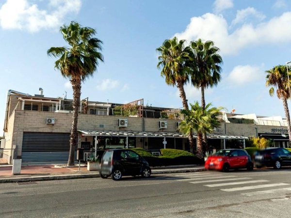 appartamento in vendita a Roma in zona Casal Palocco