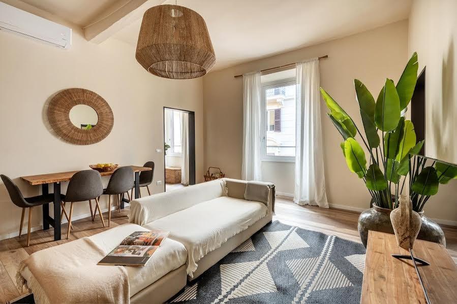 appartamento in vendita a Roma in zona Trastevere