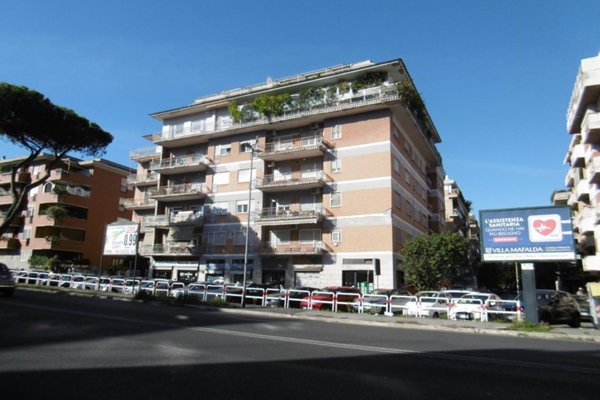 appartamento in vendita a Roma in zona Della Vittoria