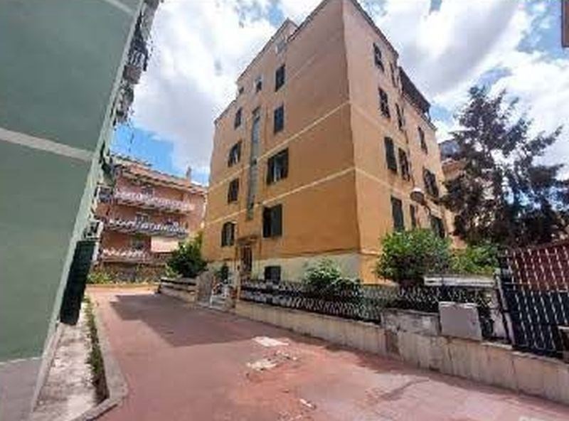 appartamento in vendita a Roma in zona Prenestino-Centocelle