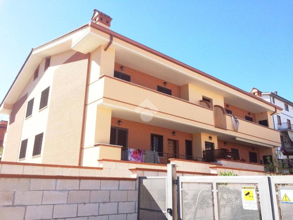 appartamento in vendita a Roma in zona Borghesiana