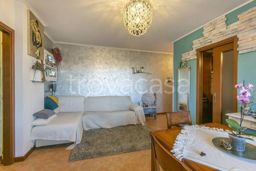 appartamento in vendita a Roma in zona Casal Palocco
