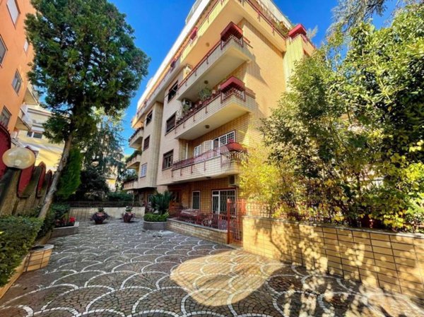 appartamento in vendita a Roma in zona Monte Sacro/Talenti