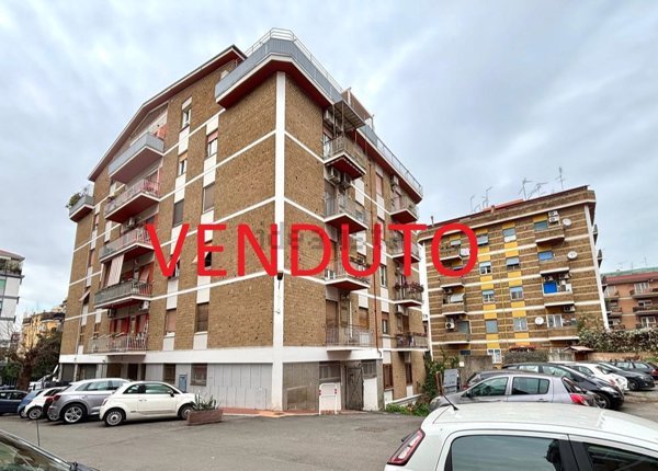 appartamento in vendita a Roma in zona Prenestino-Labicano