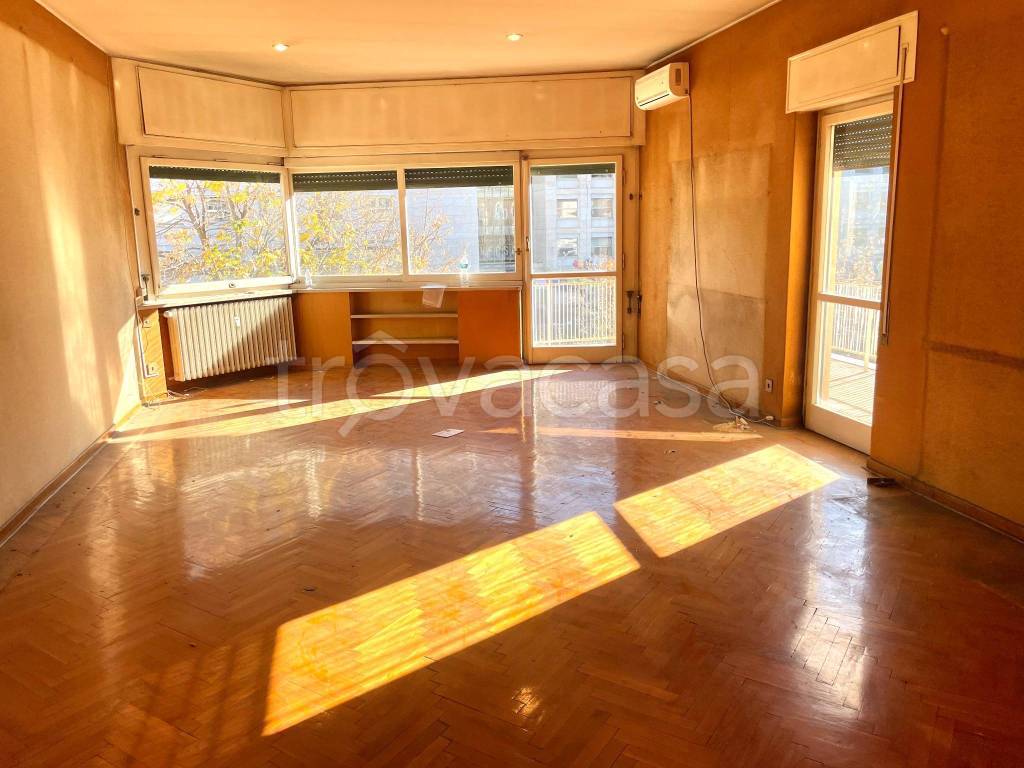 appartamento in vendita a Roma in zona San Saba - Ripa