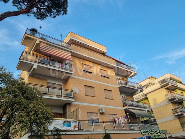 appartamento in vendita a Roma in zona Torrevecchia