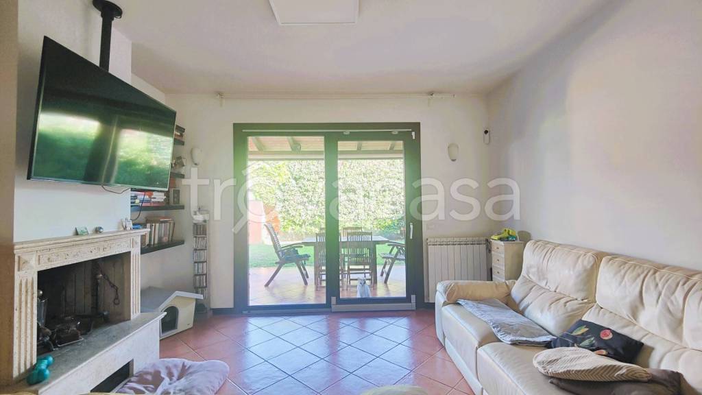 casa indipendente in vendita a Roma in zona Infernetto