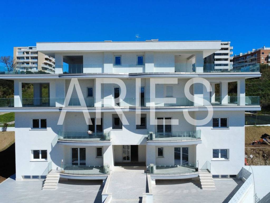 appartamento in vendita a Roma in zona Ostia