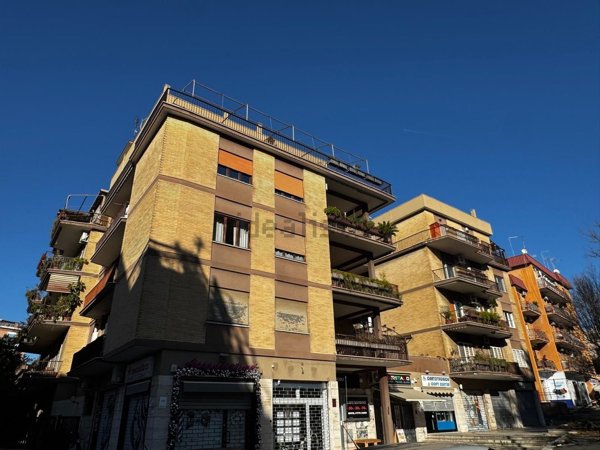 appartamento in vendita a Roma in zona Torrevecchia