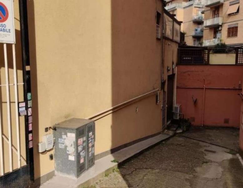 ufficio in vendita a Roma in zona Primavalle