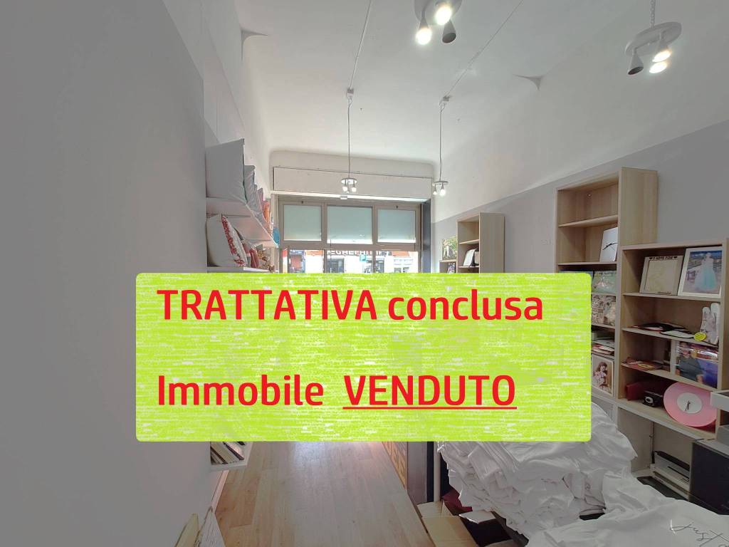negozio in vendita a Roma in zona Prenestino-Centocelle