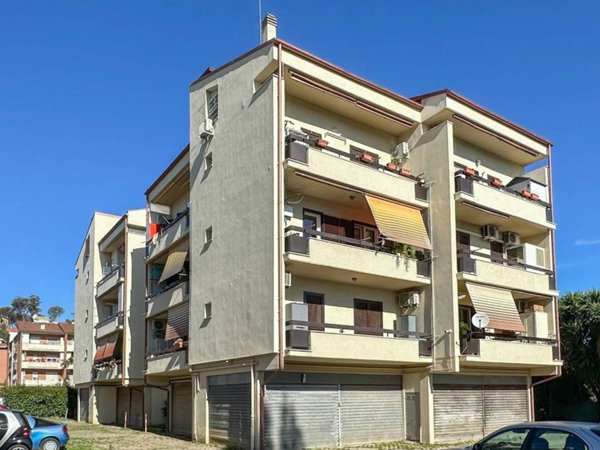 appartamento in vendita a Roma in zona Portuense