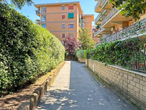 appartamento in vendita a Roma in zona Portuense
