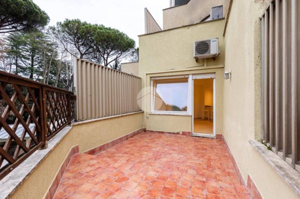 appartamento in vendita a Roma in zona Tor di Quinto